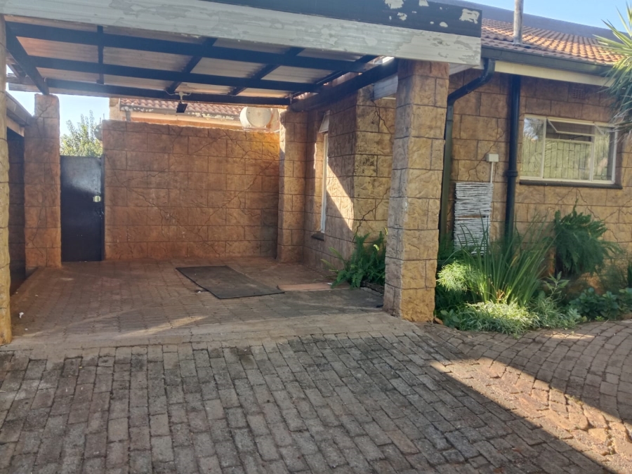 3 Bedroom Property for Sale in Kuruman Northern Cape